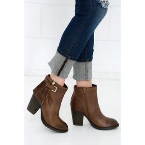 Steve‎ Madden Woodmeer in Cognac-Leather Fringe Booties-Size 7.5